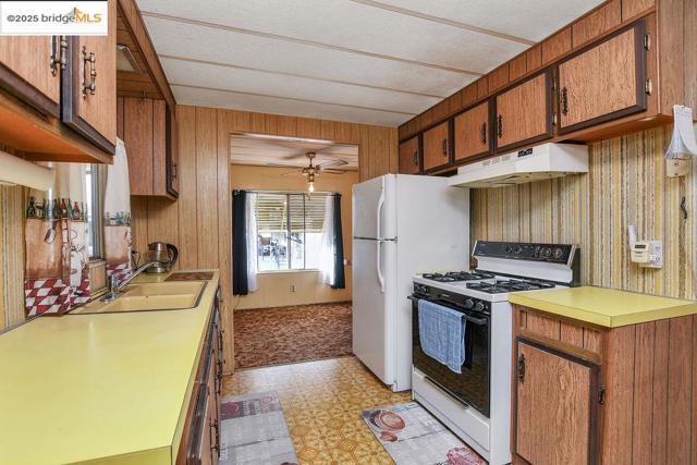 3301 BUCHANAN RD, Antioch CA: https://media.crmls.org/mediaz/73b00267-4d20-48f1-91dd-1f1aefbe19c4.jpg