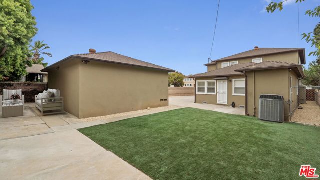 6311 La Tijera Boulevard, Los Angeles CA: https://media.crmls.org/mediaz/73b00356-53c3-4b8a-8d62-a0af77017944.jpg