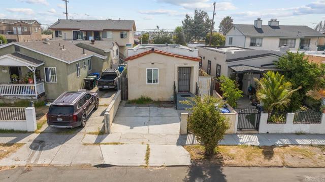 3655 44Th Street, San Diego CA: https://media.crmls.org/mediaz/73b12813-1ddb-40e0-a3b7-77e581625fa1.jpg