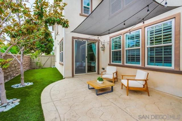 15655 Paseo Montenero, San Diego CA: https://media.crmls.org/mediaz/73b19bc4-de3e-496f-8706-3196a12becfa.jpg