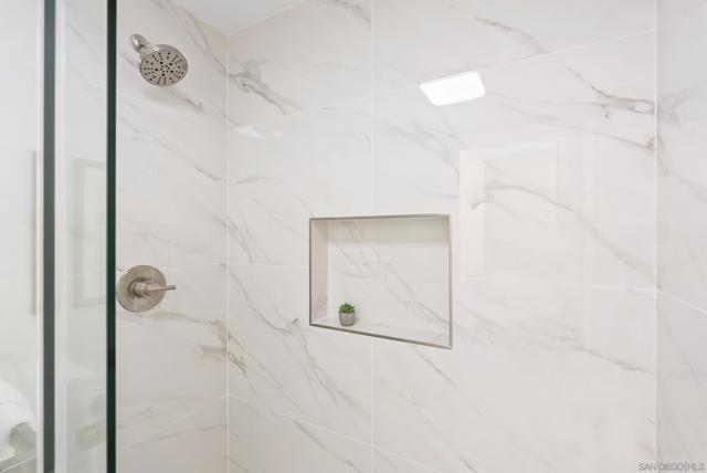 8871 Caminito Primavera, La Jolla CA: https://media.crmls.org/mediaz/73b1ca6b-364e-4ac6-b10d-2721a21c4395.jpg