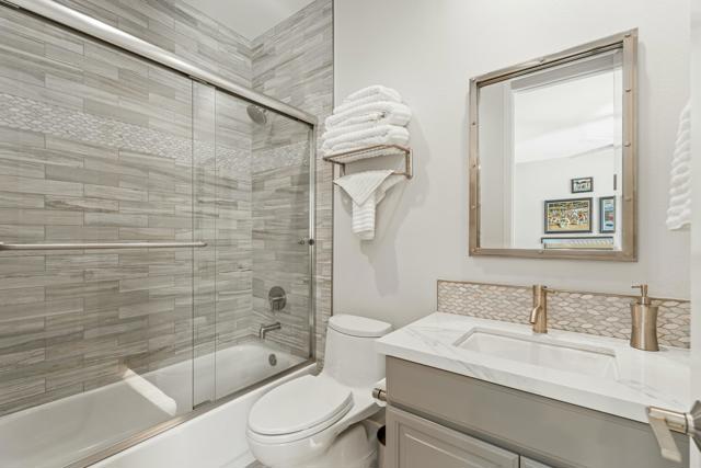 6 Taylor Avenue, Palm Desert CA: https://media.crmls.org/mediaz/73b1ef22-3984-4c8b-9537-186765924963.jpg