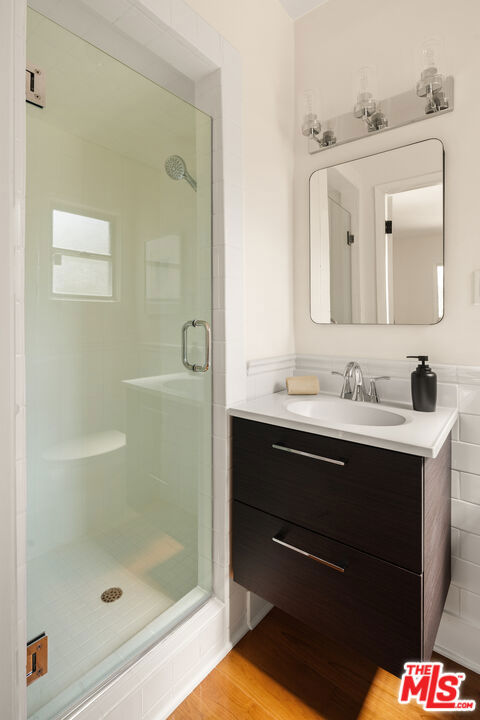 1307 Hauser Boulevard, Los Angeles CA: https://media.crmls.org/mediaz/73b259ce-efb2-472d-81cf-f35d88862d30.jpg