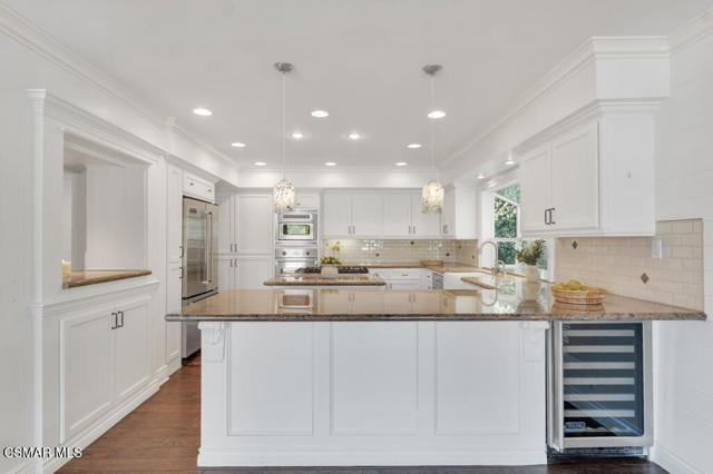 6344 Kerryhill Court, Agoura Hills CA: https://media.crmls.org/mediaz/73b289a3-0eb5-431e-b92a-8f646ed679f2.jpg