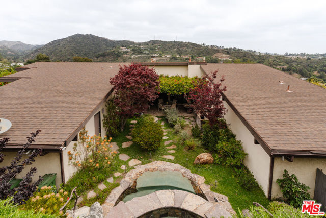 2208 Westridge Road, Los Angeles CA: https://media.crmls.org/mediaz/73b2cf6d-65f7-4915-8ce0-3d09a6cfde23.jpg