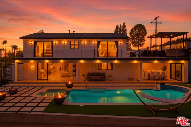 8600 Farralone Avenue, West Hills CA: https://media.crmls.org/mediaz/73b3d072-f63b-4ac0-90b5-c939b0f64c8c.jpg