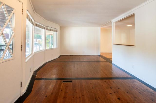 451 Millpond Drive, San Jose CA: https://media.crmls.org/mediaz/73b5a67b-a1d9-42f7-ad37-13a83652c6ae.jpg