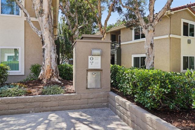 7565 Charmant Dr, San Diego CA: https://media.crmls.org/mediaz/73b6a333-a717-4a37-ae45-ee17bfe9a5ef.jpg
