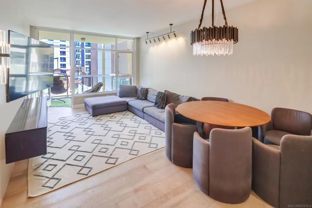 427 9th Ave, San Diego CA: https://media.crmls.org/mediaz/73b6a95c-daa8-4eb4-8070-c56d8f591f35.jpg