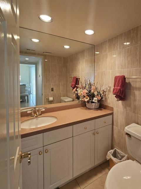 101 La Cerra Drive, Rancho Mirage CA: https://media.crmls.org/mediaz/73b6ce98-9aac-4b98-b015-7eef3021ba67.jpg