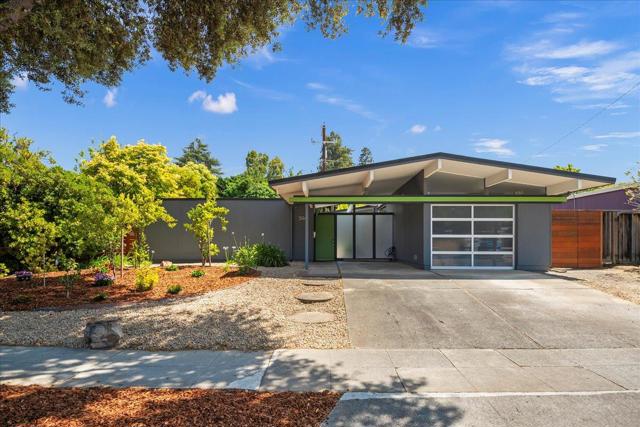 594 W Remington Drive, Sunnyvale CA: https://media.crmls.org/mediaz/73b8db44-3306-4aac-bb01-0ed253c745bd.jpg