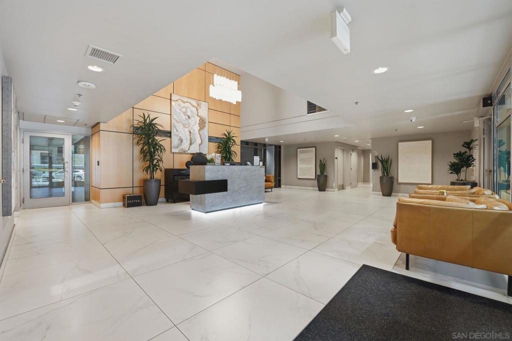 425 Beech - photo 12