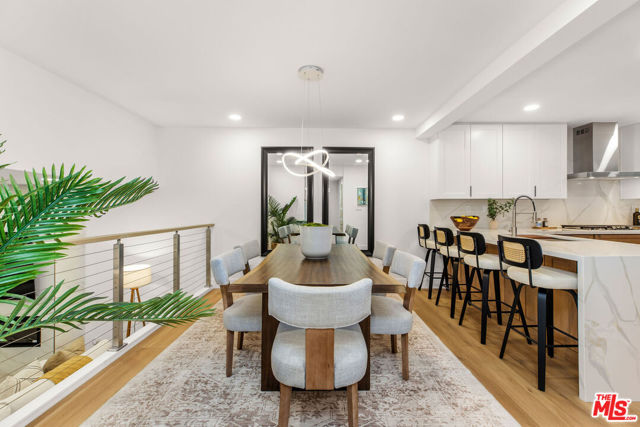 4804 La Villa Marina, Marina del Rey CA: https://media.crmls.org/mediaz/73ba2b4b-dc5b-4716-b8b9-a932392fca56.jpg