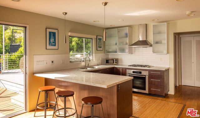 2158 Sunset Plaza Drive, Los Angeles CA: https://media.crmls.org/mediaz/73ba657f-7552-495d-9182-00dec7f6acaa.jpg