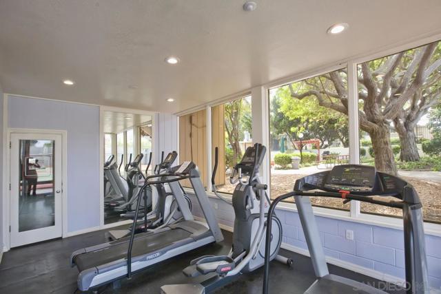 4098 Valeta Street, San Diego CA: https://media.crmls.org/mediaz/73bacfa6-c77e-4f8f-8b11-ef931f22cb57.jpg