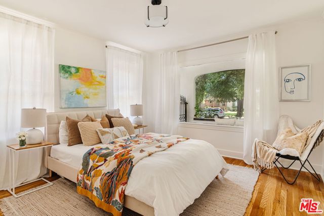 3735 Edenhurst Avenue, Los Angeles CA: https://media.crmls.org/mediaz/73baec89-5401-4fbc-aa0a-c59f723f0a7d.jpg