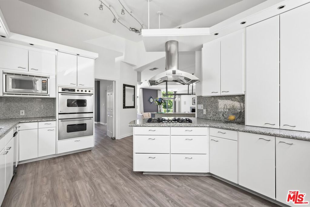 MLS #25589039 image #6