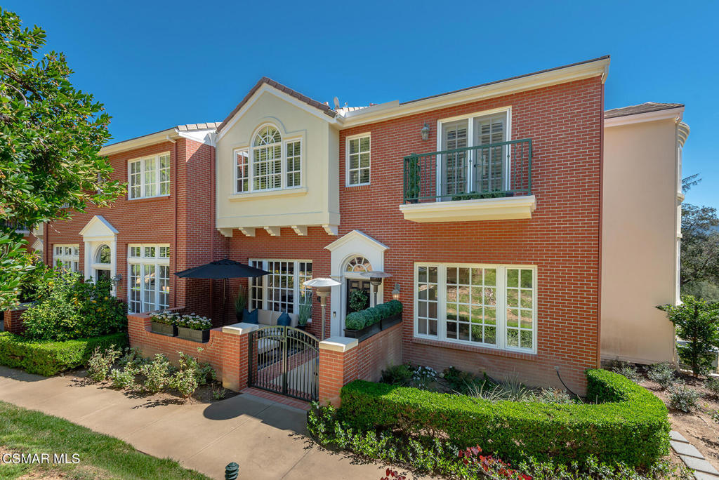 2485 Waldemar Street