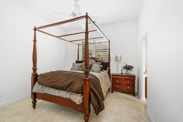 Image 24 of 36 For 77 Clavel Court