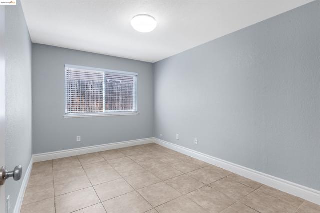 56 Amelia Way, Pittsburg CA: https://media.crmls.org/mediaz/73bc54d2-7b5c-4e72-8f49-f8096b0a3520.jpg