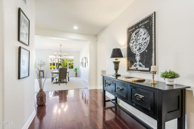 Detail Gallery Image 8 of 46 For 5245 via Quinto, Newbury Park,  CA 91320 - 5 Beds | 3 Baths