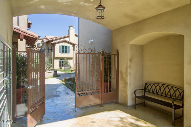 Detail Gallery Image 4 of 21 For 168 S Sierra Madre Blvd Bld #303,  Pasadena,  CA  - 3 Beds | 2 Baths