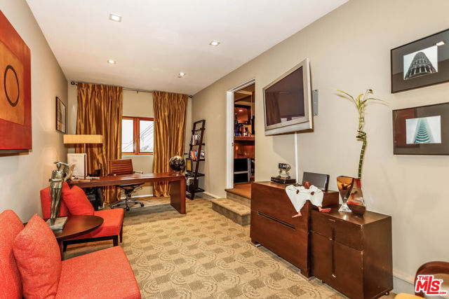 1929 N CURSON Place, Los Angeles CA: https://media.crmls.org/mediaz/73bd0c0f-b6a6-47dc-8a43-0041d92d60f5.jpg