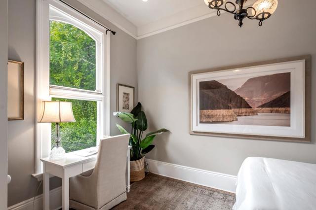 Image 17 of 54 For 4087 17th Street