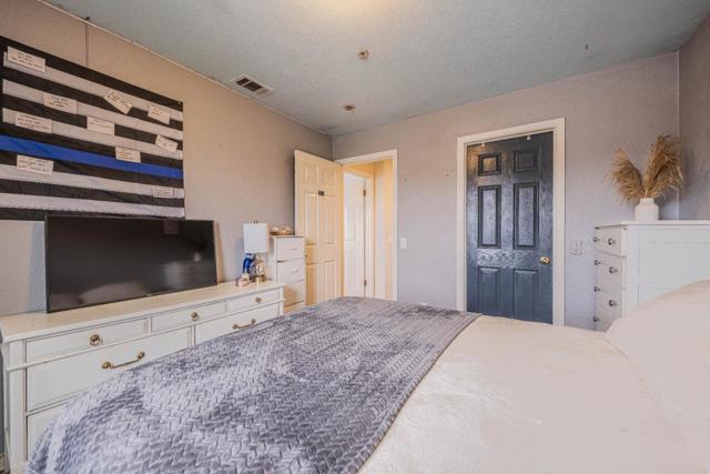 1454 Madrone Drive, Salinas CA: https://media.crmls.org/mediaz/73bf106e-0136-4c20-a210-a76943be18ce.jpg