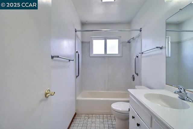 2465 Buena Vista Ave, Walnut Creek CA: https://media.crmls.org/mediaz/73bfb034-b363-41d4-892d-69111fb0331b.jpg