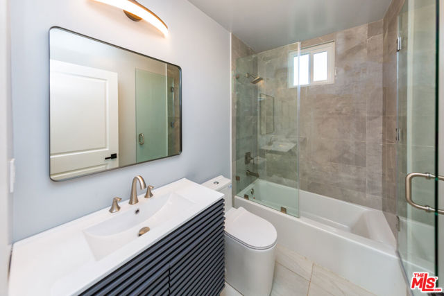 2143 Kerwood Avenue, Los Angeles CA: https://media.crmls.org/mediaz/73c0196f-d736-4a81-b327-7711259d8ec9.jpg