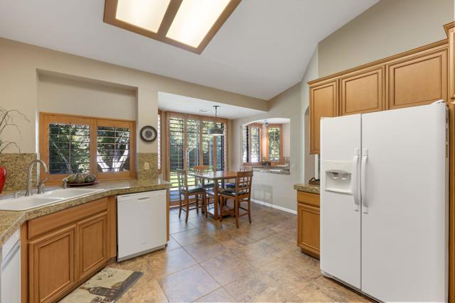 105 Potenza Circle, Palm Desert, CA 92211
