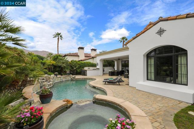 Image 1 of 18 For 78431 Deacon Dr