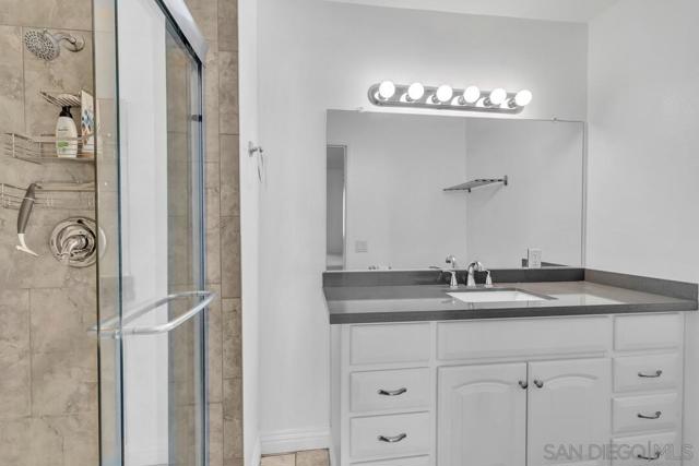 806 E 4Th Ave, Escondido CA: https://media.crmls.org/mediaz/73c1cec6-c8e6-48eb-beac-f8ac59a74fff.jpg