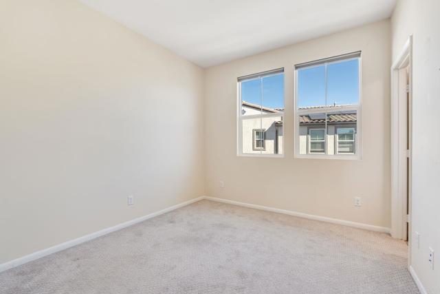 Detail Gallery Image 11 of 38 For 2317 Stardust, Escondido,  CA 92025 - 2 Beds | 2/1 Baths