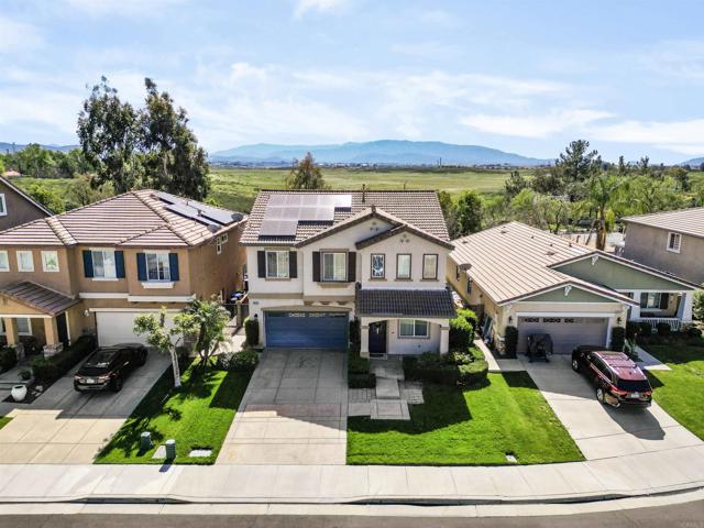 Detail Gallery Image 2 of 52 For 38538 Tranquila Ave, Murrieta,  CA 92563 - 4 Beds | 2/1 Baths