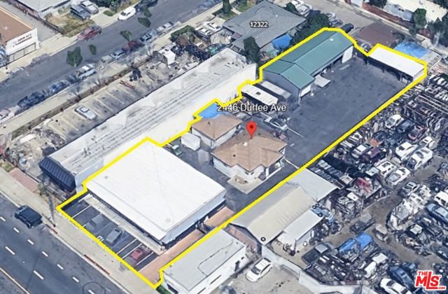 2446 2452 Durfee Avenue, El Monte CA: https://media.crmls.org/mediaz/73c24118-2fdf-4587-a858-e5e57a18d7af.jpg
