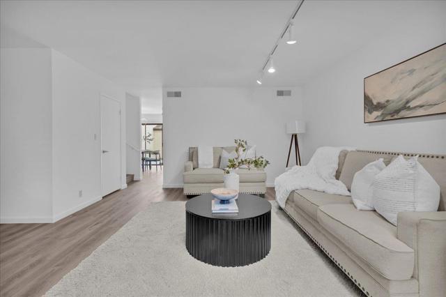 605 Acorn Court, Pacific Grove CA: https://media.crmls.org/mediaz/73c28e94-1416-4e0d-af9d-855eab3bd6b9.jpg