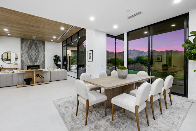 137 Kiva Drive Drive, Palm Desert CA: https://media.crmls.org/mediaz/73c423a0-0191-4f74-bfab-b251391e4bfb.jpg