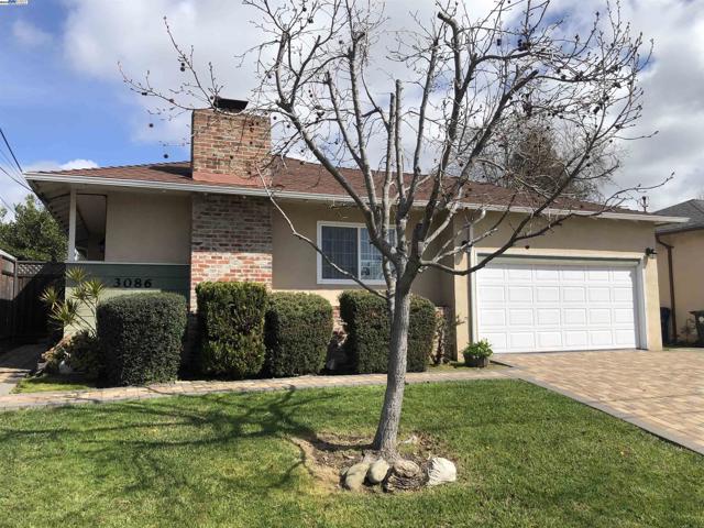 Details for 3086 Greenview Dr, Castro Valley, CA 94546