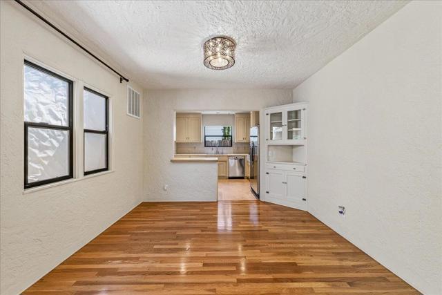 26 Willow Street, Salinas CA: https://media.crmls.org/mediaz/73c535fe-44c2-4aae-b8b0-f6ab6bc79a18.jpg