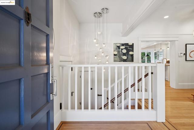 2732 Stuart St, Berkeley CA: https://media.crmls.org/mediaz/73c5b2ae-2897-4271-b6a6-022e77a7e620.jpg
