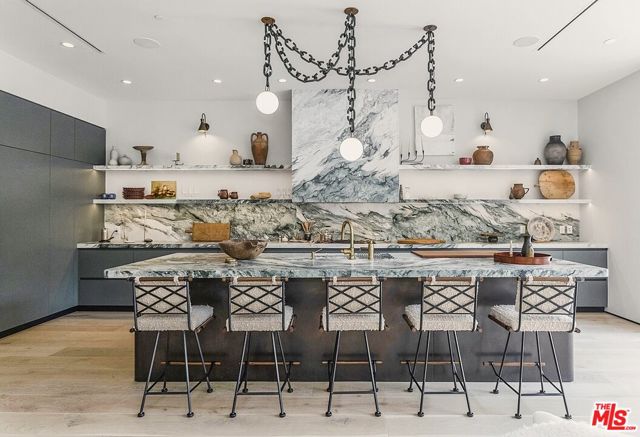 Drew Fenton | 324 S Medio Drive Los Angeles CA | MLS: 7084103