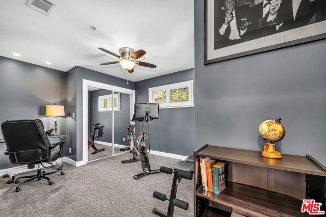 420 S Broadway, Redondo Beach CA: https://media.crmls.org/mediaz/73c65c3c-545c-4b18-86b0-e5102e625127.jpg