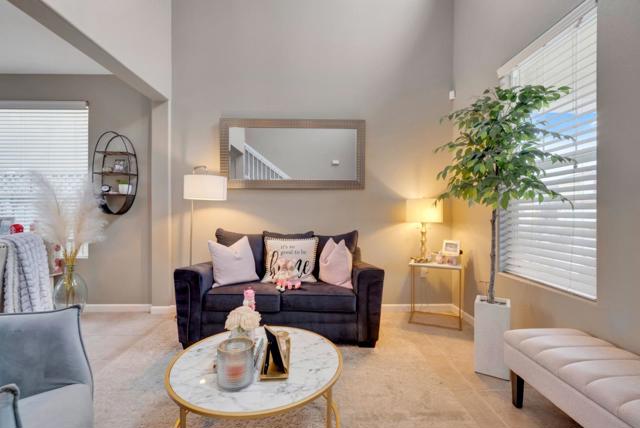 1028 Capri Way, Salinas CA: https://media.crmls.org/mediaz/73c66663-098d-476e-a218-cc977af4fcbf.jpg