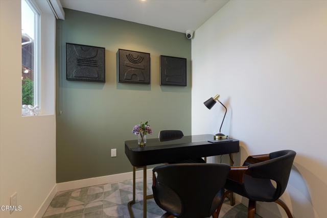 Detail Gallery Image 32 of 39 For 18900 Parthenia St #402,  Northridge,  CA 91324 - 1 Beds | 1 Baths