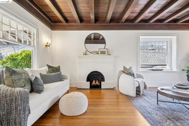 Image 6 of 52 For 15 Blair Ave