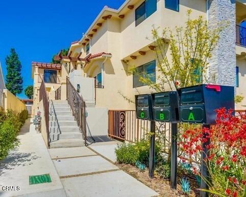 3837 Bentley Ave. Avenue, Culver City CA: https://media.crmls.org/mediaz/73c6bb08-1517-4593-8811-d9ebdd2c015c.jpg