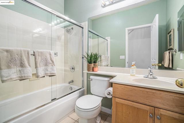 1951 Newton Drive, Brentwood CA: https://media.crmls.org/mediaz/73c71467-6393-4d6c-85d0-dc2ee91f533b.jpg