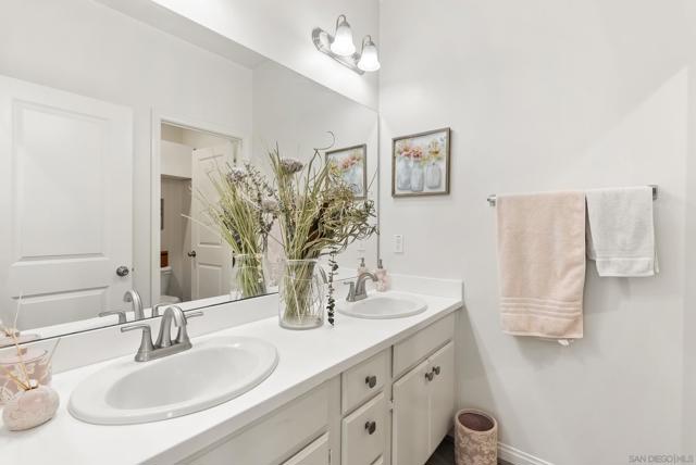 1704 Frangipani Avenue, Chula Vista CA: https://media.crmls.org/mediaz/73c7344c-06d5-46b5-9b8f-12665a6eeff6.jpg